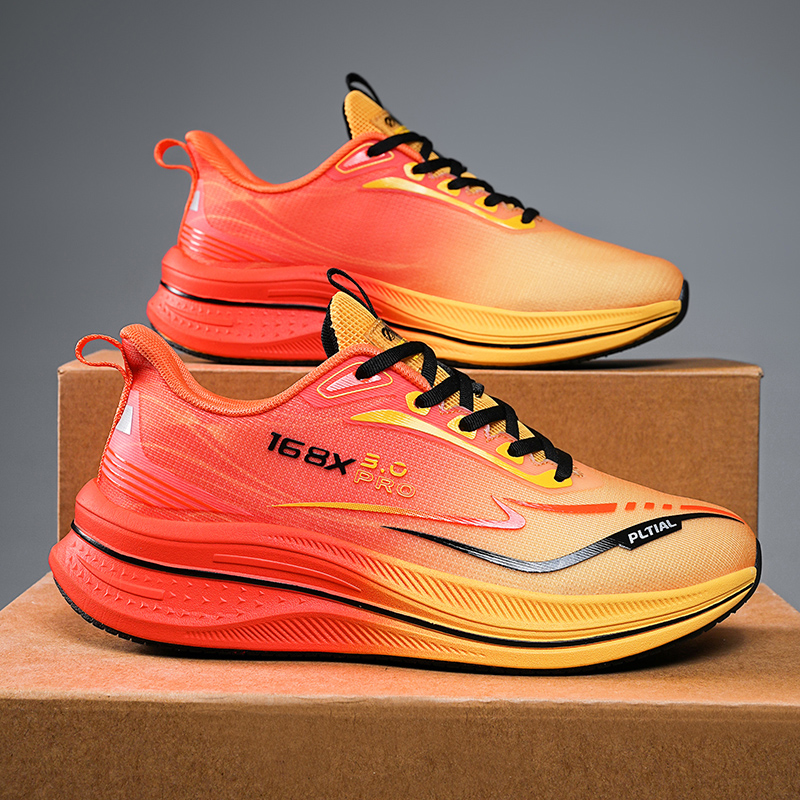 รองเท้าวิ่งแผ่นคาร์บอนสำหรับผู - Badminton Shoes บทวิจารณ์และราคา