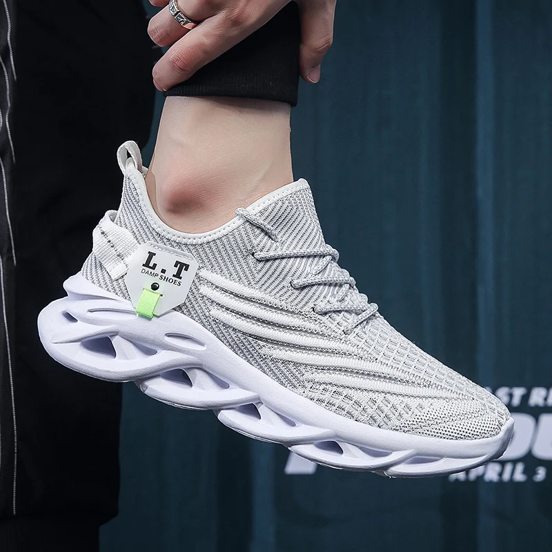 รองเท้าวิ่งผู้ชายสีดำ รองเท้าผ - Badminton Shoes บทวิจารณ์และราคา